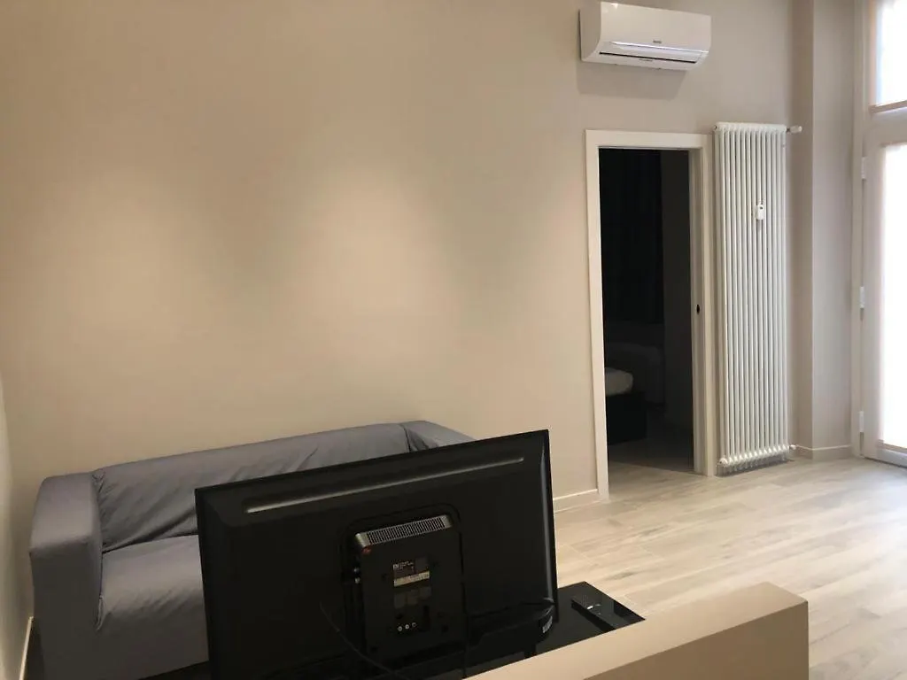 Cool Flat Apartment Milan