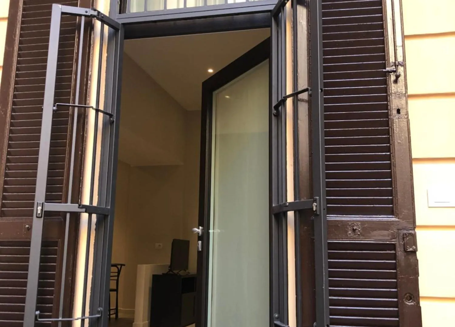 Cool Flat Apartment Milan