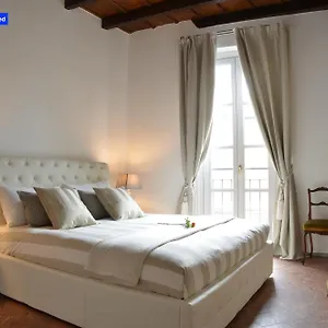  Apartamento Mila Magenta